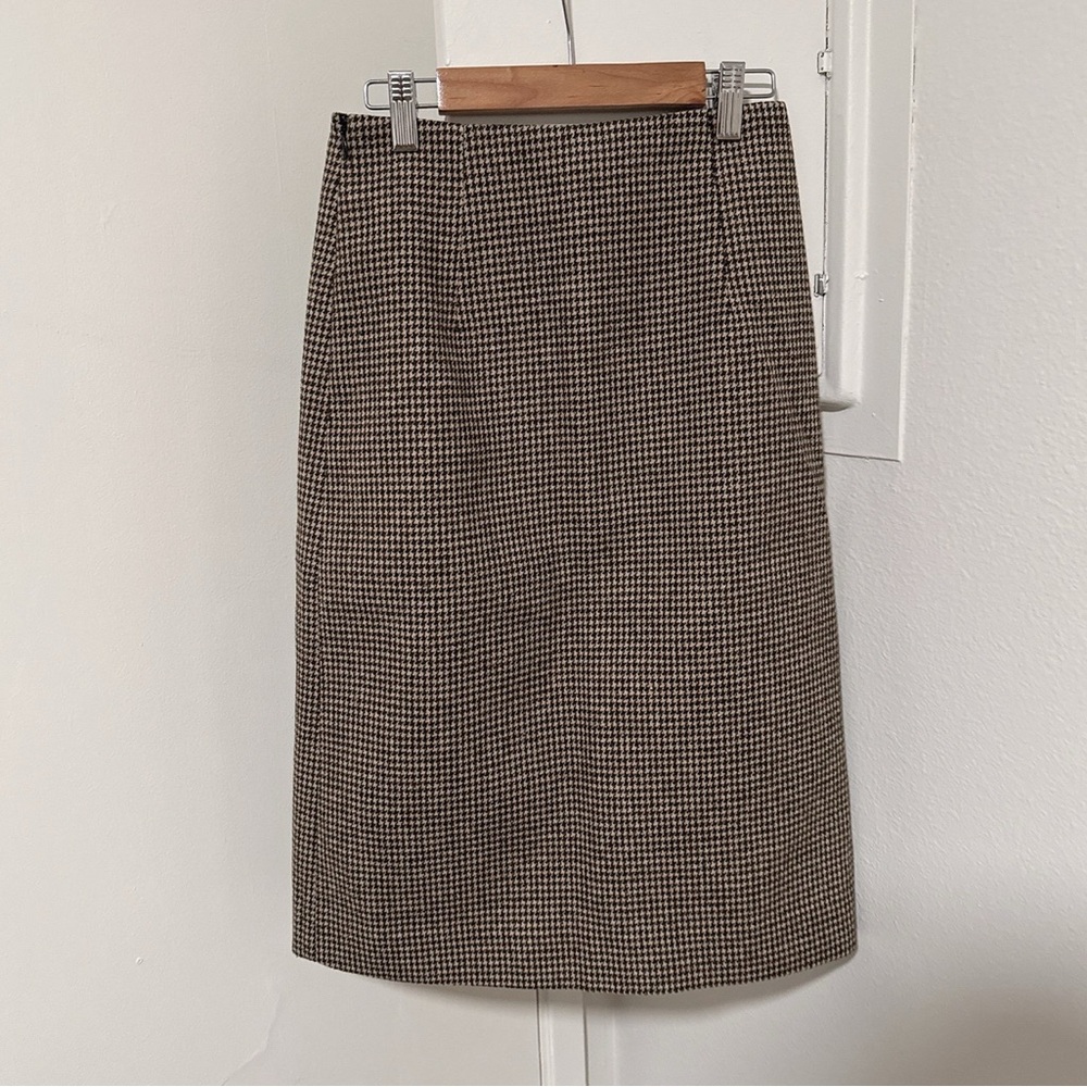 Classic Houndstooth Pencil Skirt